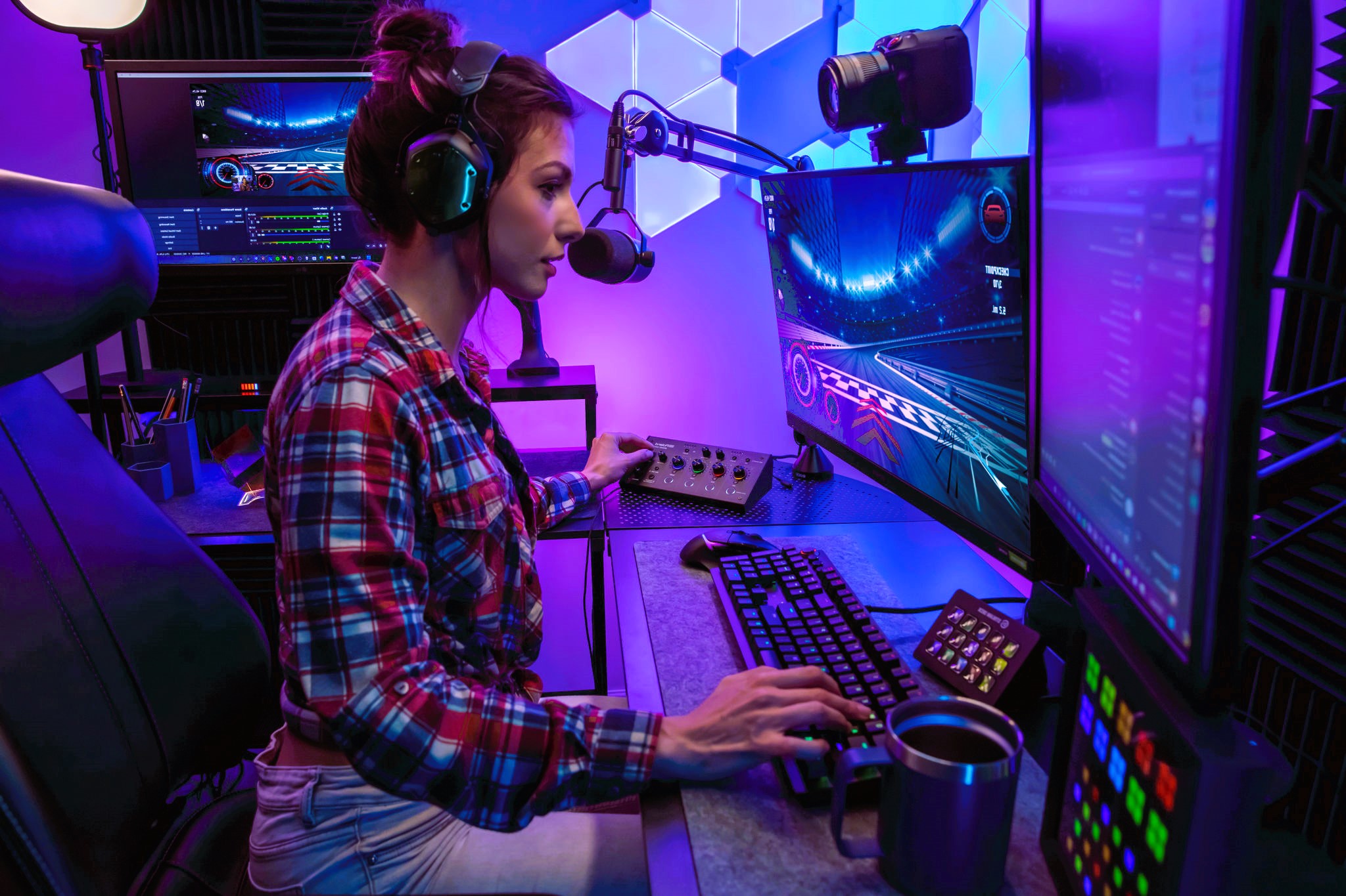 Combining Music and Video Games: How to Add a DJ to Your Gaming Party