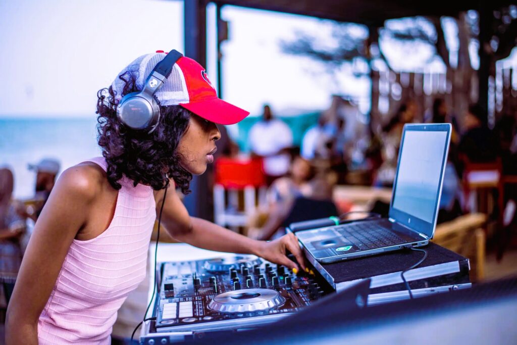 Selecting the Right DJ for Your Gaming Party